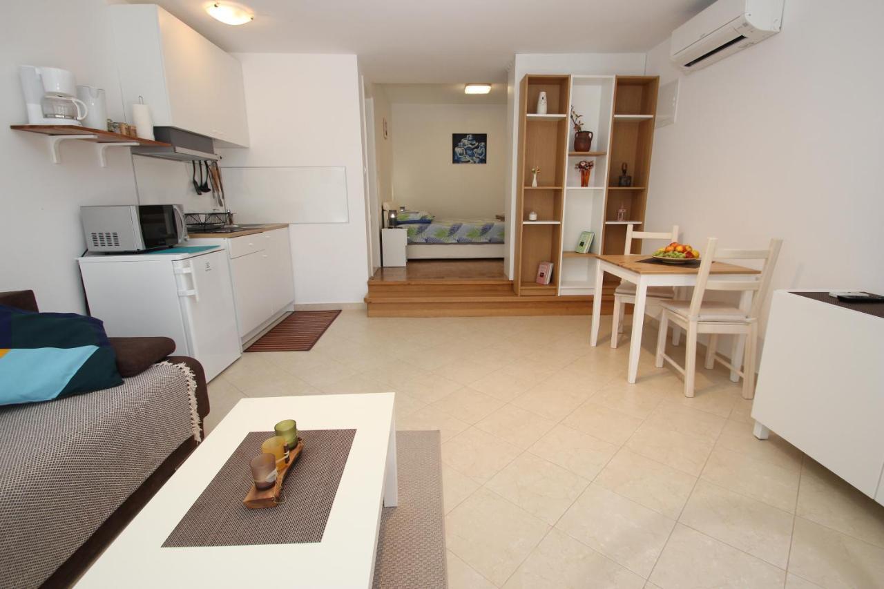 Apartment Luigi Poreč Extérieur photo
